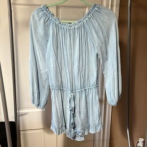 Style Envy romper. Only worn once. Excellent condition.